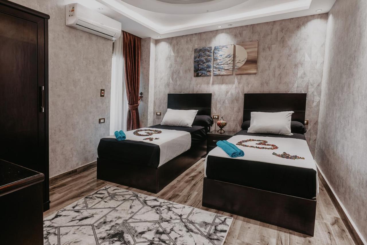 Pyramids Planet Hotel Ghatati Kültér fotó